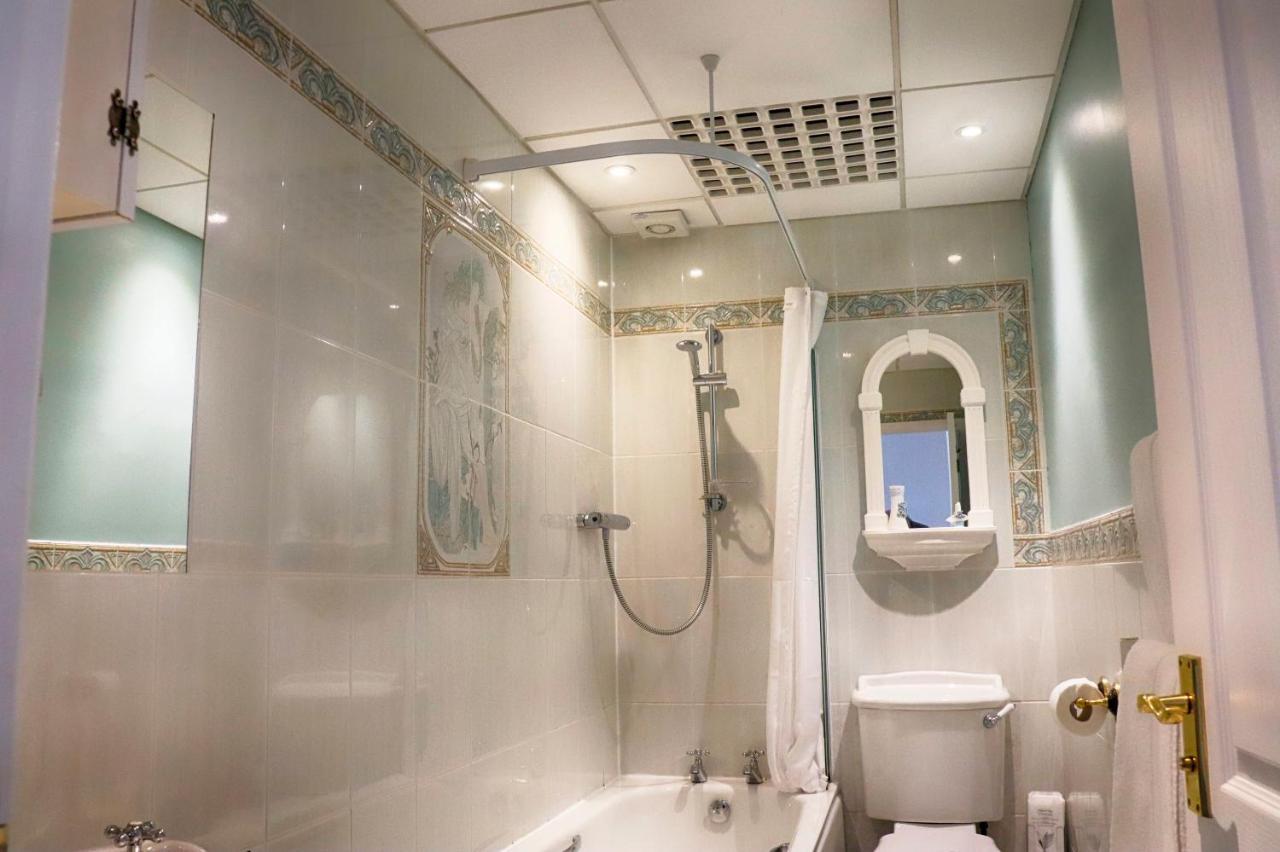 Holcombe House Guest House Ландъндо Екстериор снимка