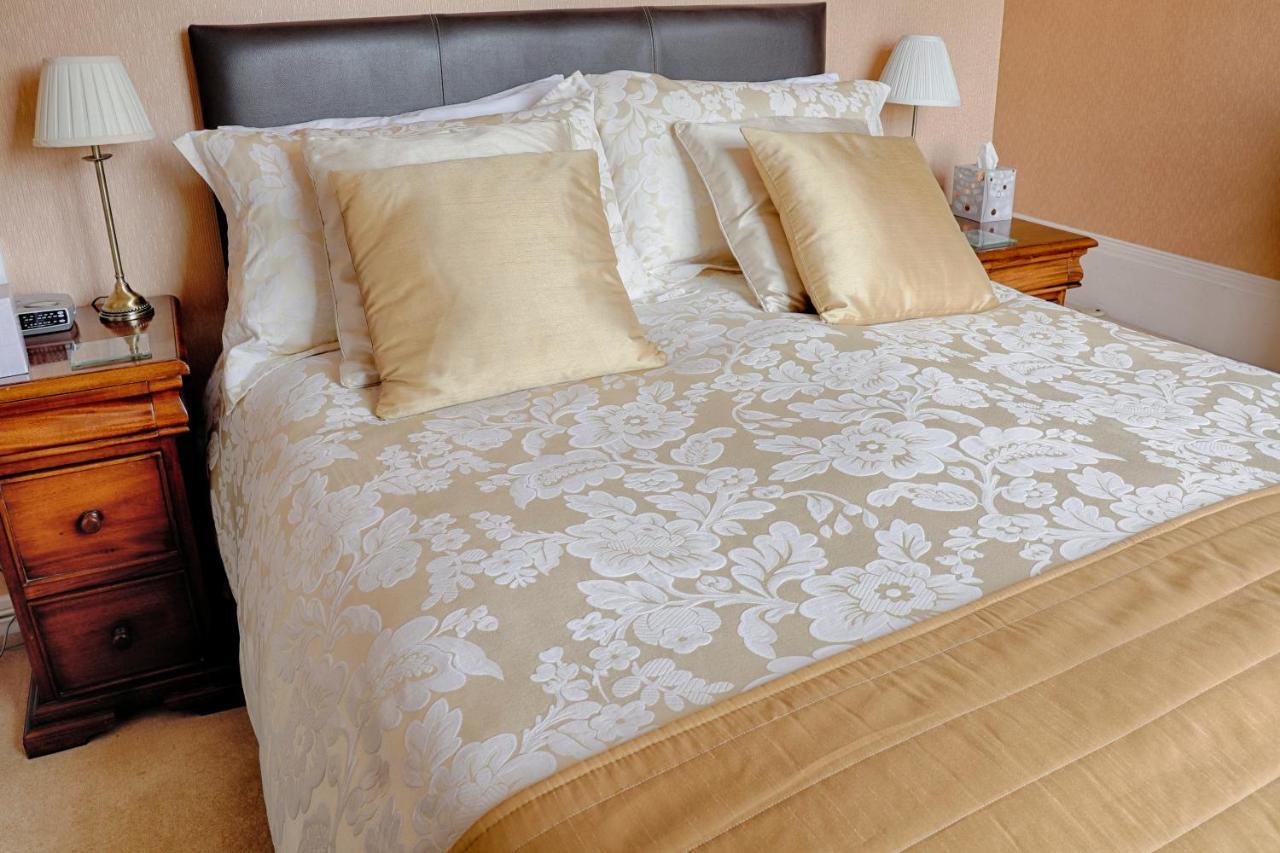 Holcombe House Guest House Ландъндо Екстериор снимка