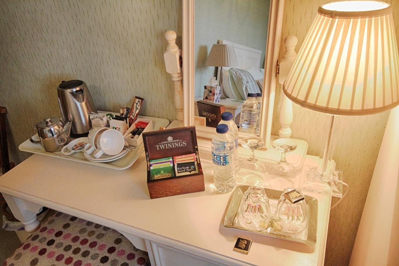Holcombe House Guest House Ландъндо Екстериор снимка